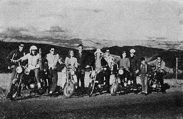 赤道直下の国エクアドルのモーターサイクリストたち